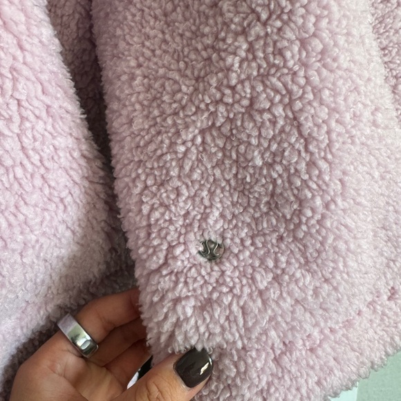 Lululemon. Cozy Pink Sherpa Jacket - Picture 4 of 5